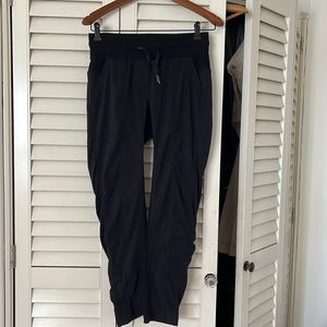 LuLu Lemon track pants size 6 brand new condition